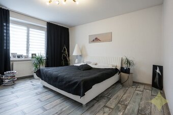 Ponúkam na predaj rodinný dom Horné Chlebany - 8