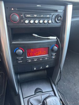 Peugeot 207 1.6VTI 16v - 8