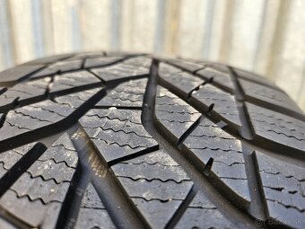 2 ks zimných pneu Yokohama - 205/55 r16 91H - 8