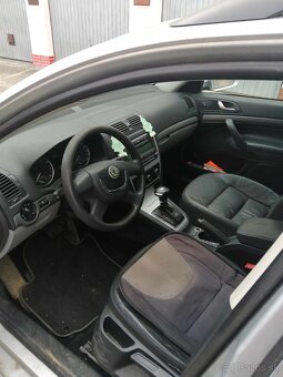 Škoda octavia 1.8TSI benzín - 8