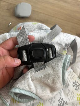 Detska elektricka hojdačka ingenuity - 8