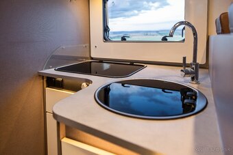 Prenájom Autokaravanu Etrusco T6900 DB - 8