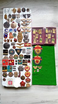 Veľa starych odznakov - 8