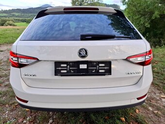 Škoda Superb Combi 2.0 TDI Style DSG 110kw,alcantara,kessy - 8