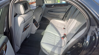 Jaguár XJ8 Long verzia - 8