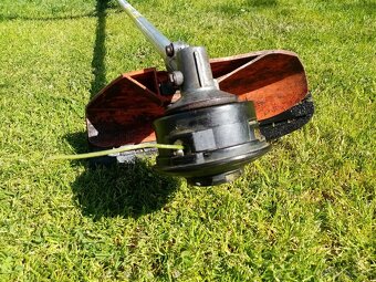 Krovinorez Stihl fs 55 - - - 8