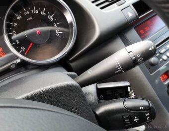 Peugeot 3008 1.6hdi - 8
