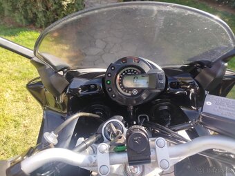 Yamaha FZ6 Fazer - 8