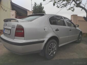 Skoda Octavia Sedan 1.6 benzin - 8