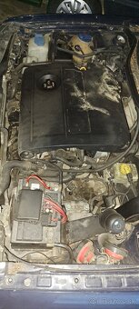 Volkswagen Golf - 8