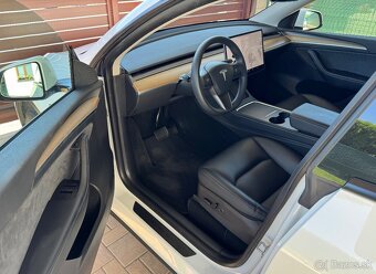 ° Tesla Model Y ° Dual motor (4x4) ° LR ° 2022 ° SK špz - 8