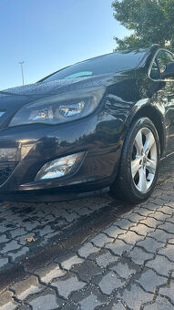 Opel Astra ST 2.0 CDTI ECOTEC Cosmo - 8