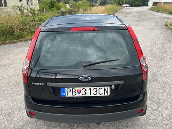 FORD FIESTA 1.3i Futura - 8