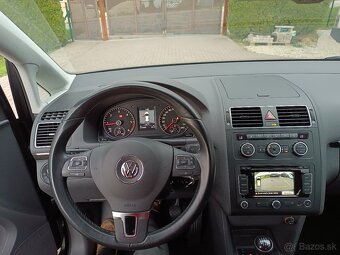 Volkswagen Touran 2,0 TDI, Highline, model 2014 - 8