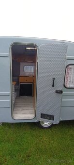Karavan Niewiadow N126N ako nový - 8