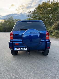 Toyota Rav4 2.0 D-4D - 8