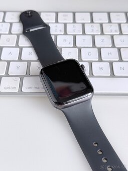 Apple Watch SE 1 GPS Space Gray 44mm - 8