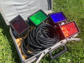 Stojany , svetla, efekty - 8