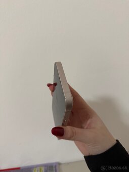 Predám iPhone 13 , 128GB - 8
