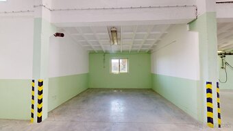 Zrekonštruovaný priemyselný objekt pre Vaše podnikanie v Gal - 8