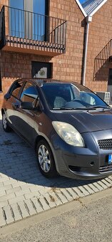 Toyora yaris 1.3 VVT-i 16v benzin 124 100km - 8