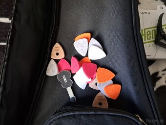 Tenor Ukulele Henry's HEUKE50P-T01 + Obal a príslušenstvo - 8