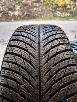 Zimné komplety BMW 4GC 255/40 R19 Michelin - 8