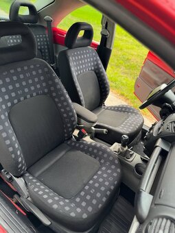 VW new Beetle 2.0 - 8