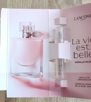 Viktor &Rolf Floverbomb orchid parfém 10ml - 8