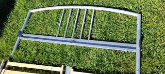 Manželská posteľ - 8