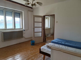 Na predaj 3-izbový dom v obci Váhovce - 8