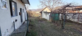 SLOVREAL: Pozemok s chalupou v nádhernom prostredí Malých Ka - 8