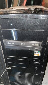 Thermaltake Tsunami, Enermax Zdroj - 8