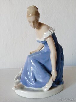 Porcelánové sošky Royal Dux - 8