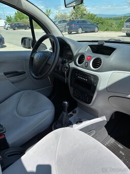 Predám Citroën C3 1.1 Benzín - 8