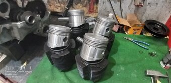 Predám na Tatru 600 Tatraplan dieli na motor - 8