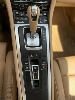 Porsche 911 CARRERA - 8