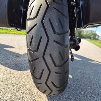 Honda Shadow VT750 C2B Black Spirit - 8