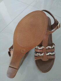 Hnedé kožené sandále - 8