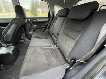 Honda CR-V 2,2 idtec 110 kw rv 2012 A/T. 4x4 - 8