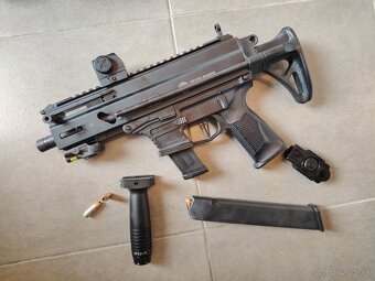 Stribog SP9A3SG 5,5" - na glock zásobníky 9x19 - 8