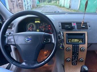 VOLVO V50 FL - 8