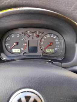 Golf 4 1.4 benzín - 8