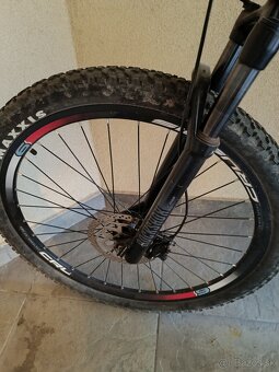 Crussis  e - Largo 9,6 M modro červená 2021 - 8