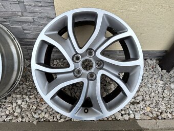 Disky 5x114,3 R18 7J ET38 ENKEI - 8