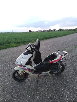 Skúter 50cc - 8