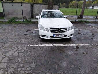 Mercedes - 8