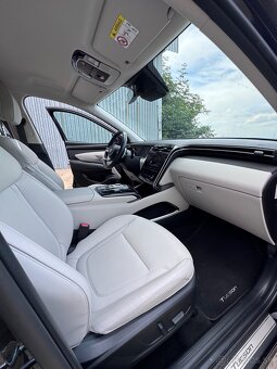 Hyundai Tucson - 8