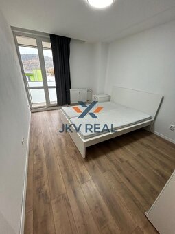 2-izbový zariadený byt Považská Bytrica Kolónia - 8