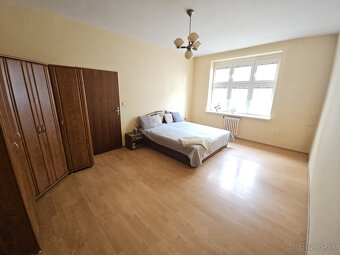 Tehlový 3 izbový byt v centre BA na Živnostenskej ulici, pre - 8